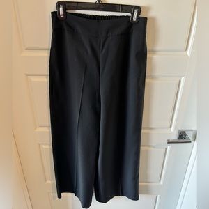 Madewell black wide leg cropped pant. Size Small Tall.